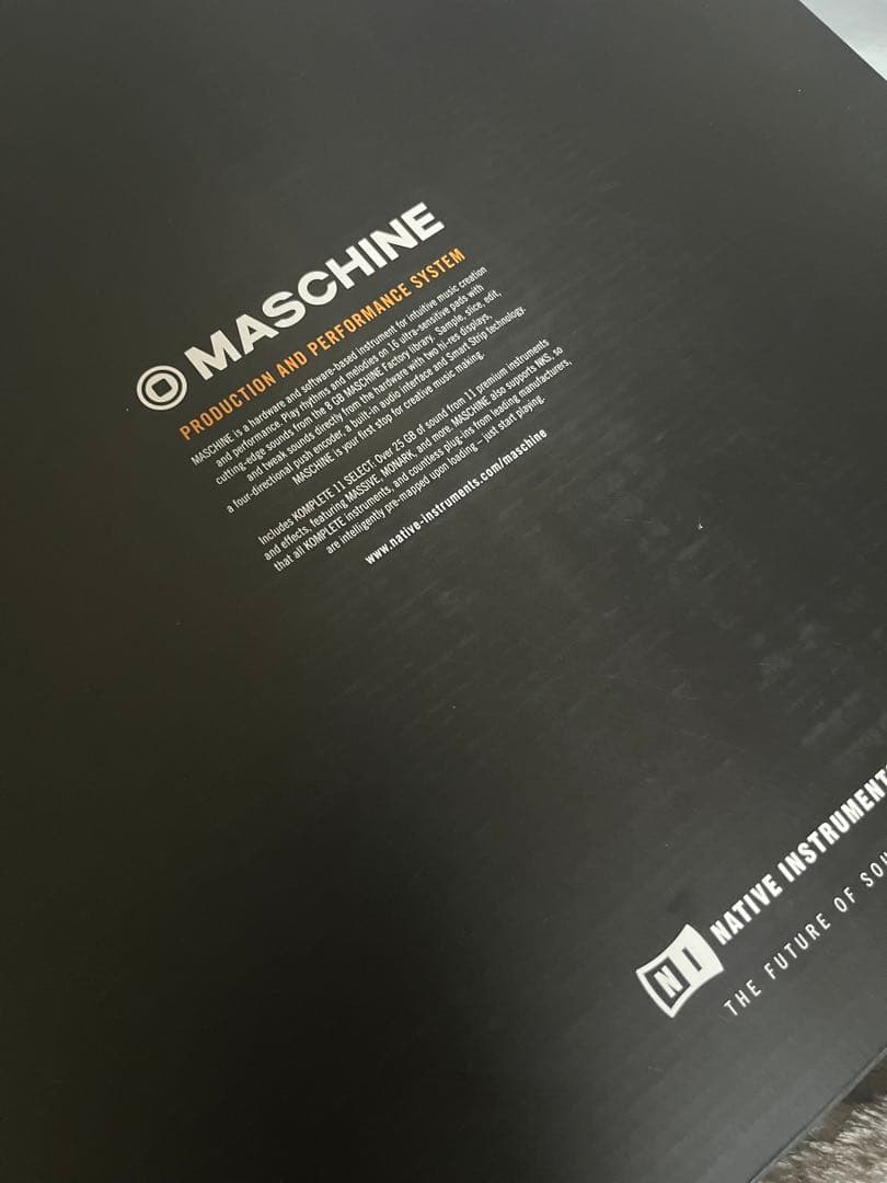 【移転ID付き】NATIVE INSTRUMENTS MASCHINE MK3