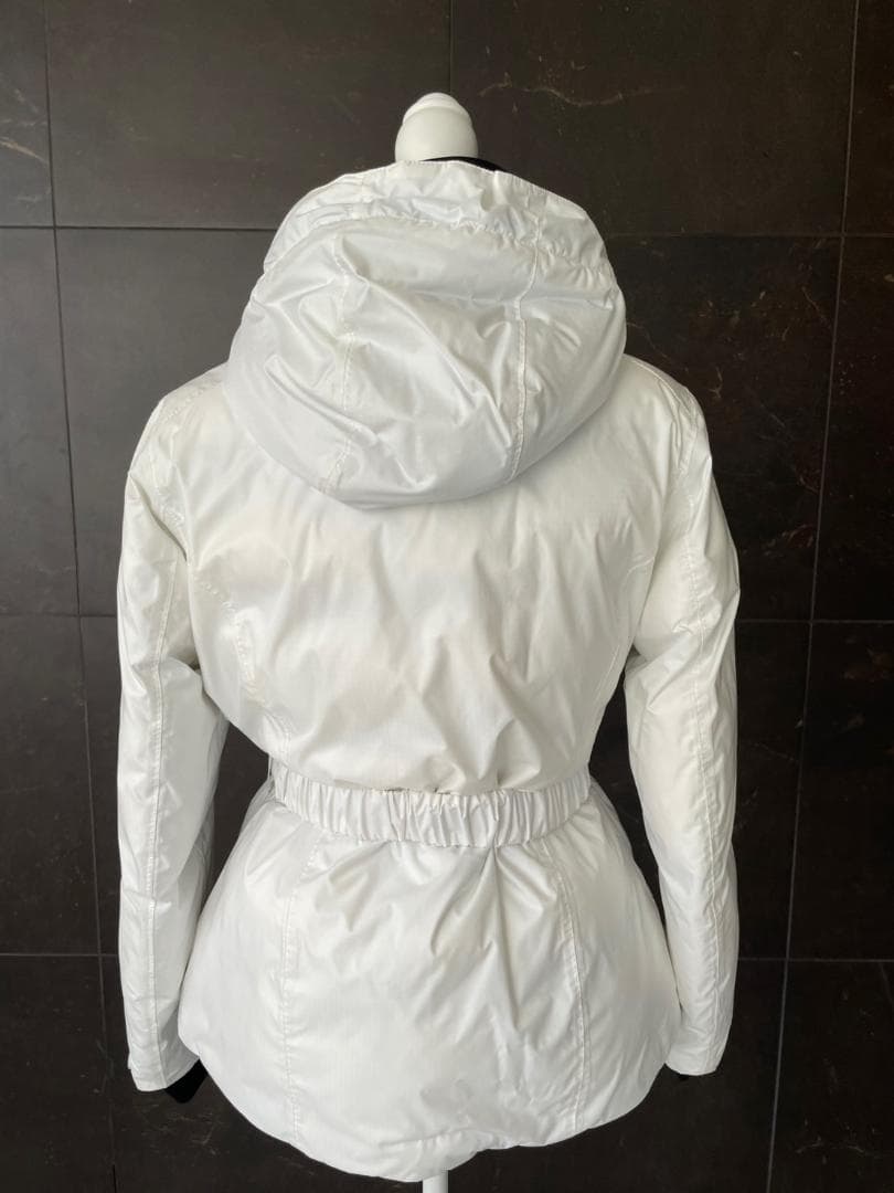 EMPORIO ARMANI M ホワイト スキー アウター レディース