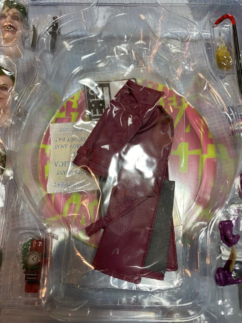 mezco バットマン　ジョーカー　デラックスエディション