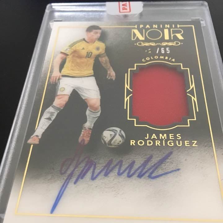 サッカー ハメスロドリゲス  ノワール 直筆サイン カード 貴重！
