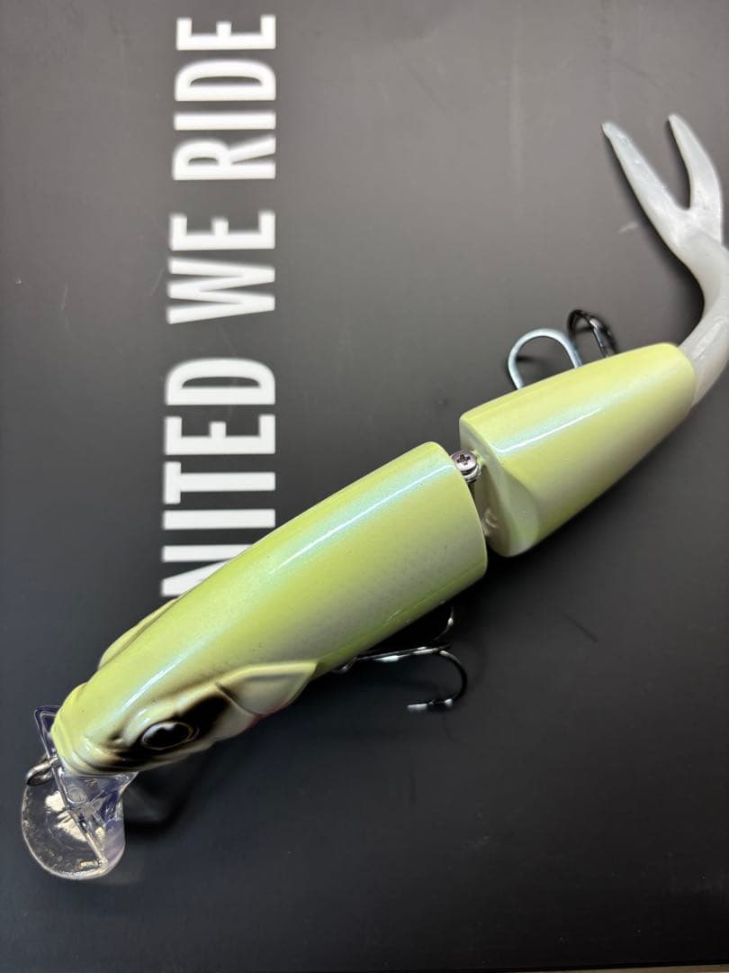 テンフィートアンダー　10FTU イェーガー