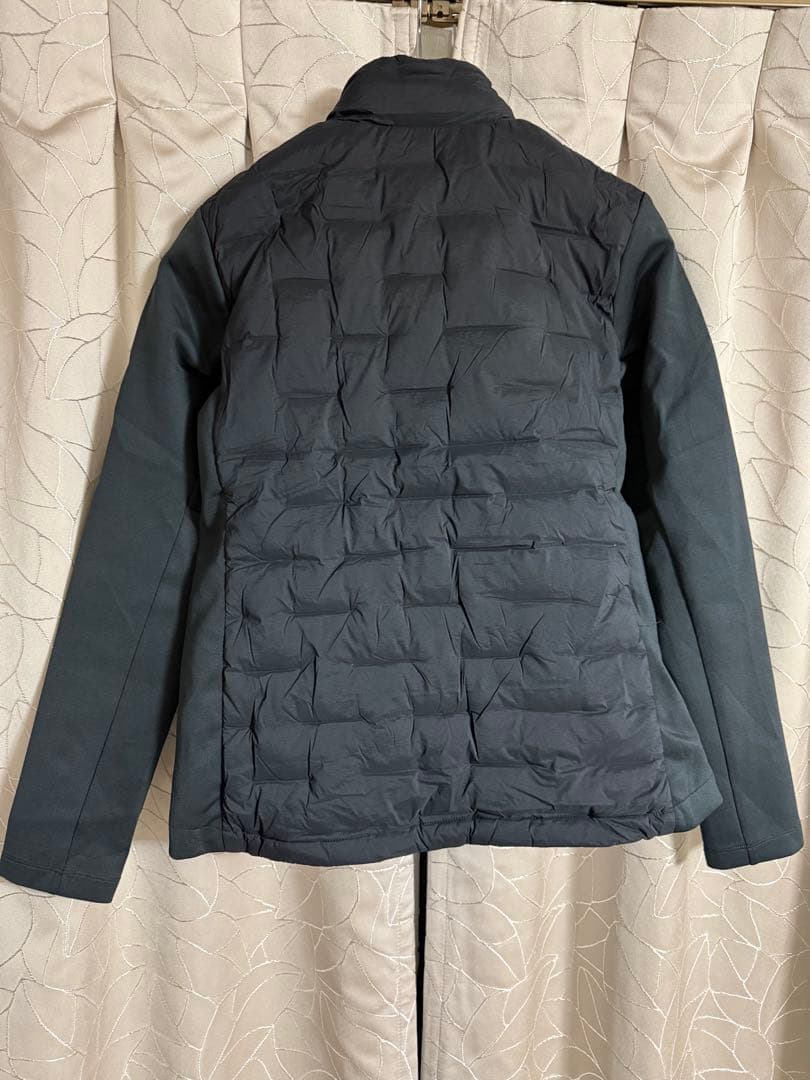 デサントゴルフLUXE ハイブリッドダウンジャケット　サイズL