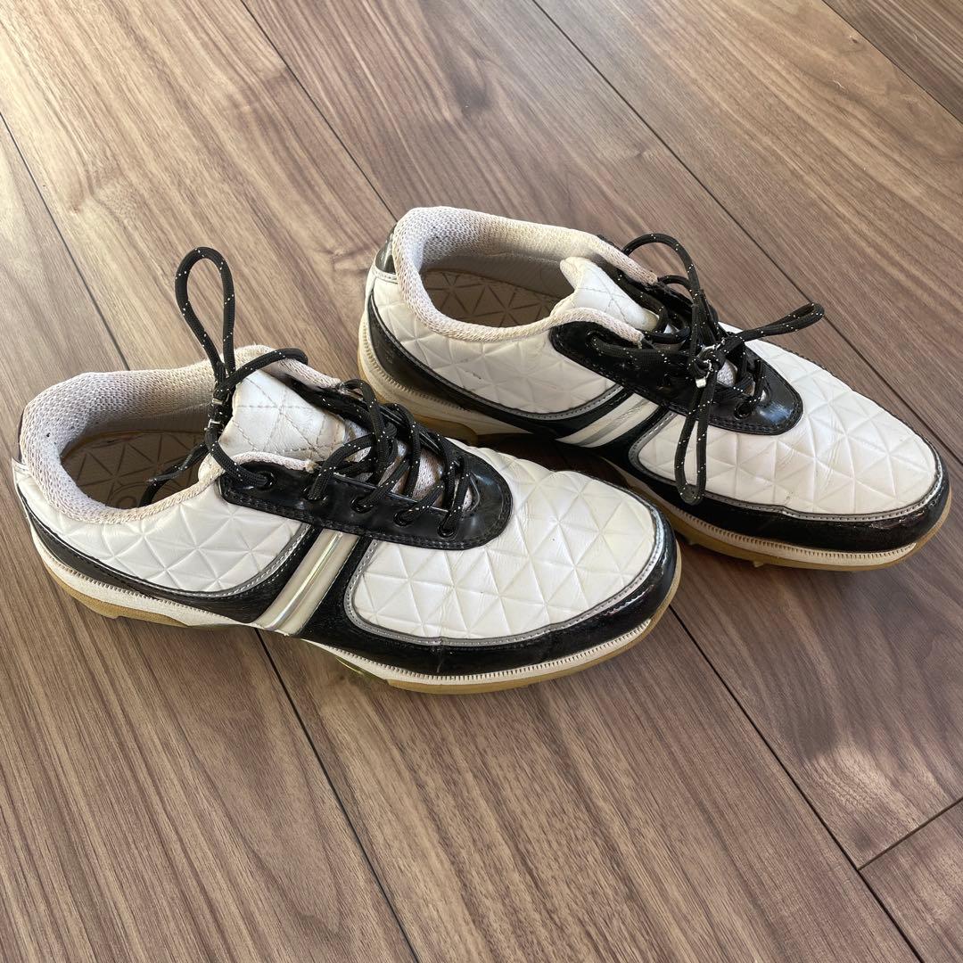 ゴルフシューズ ホワイト/ブラック キルティング