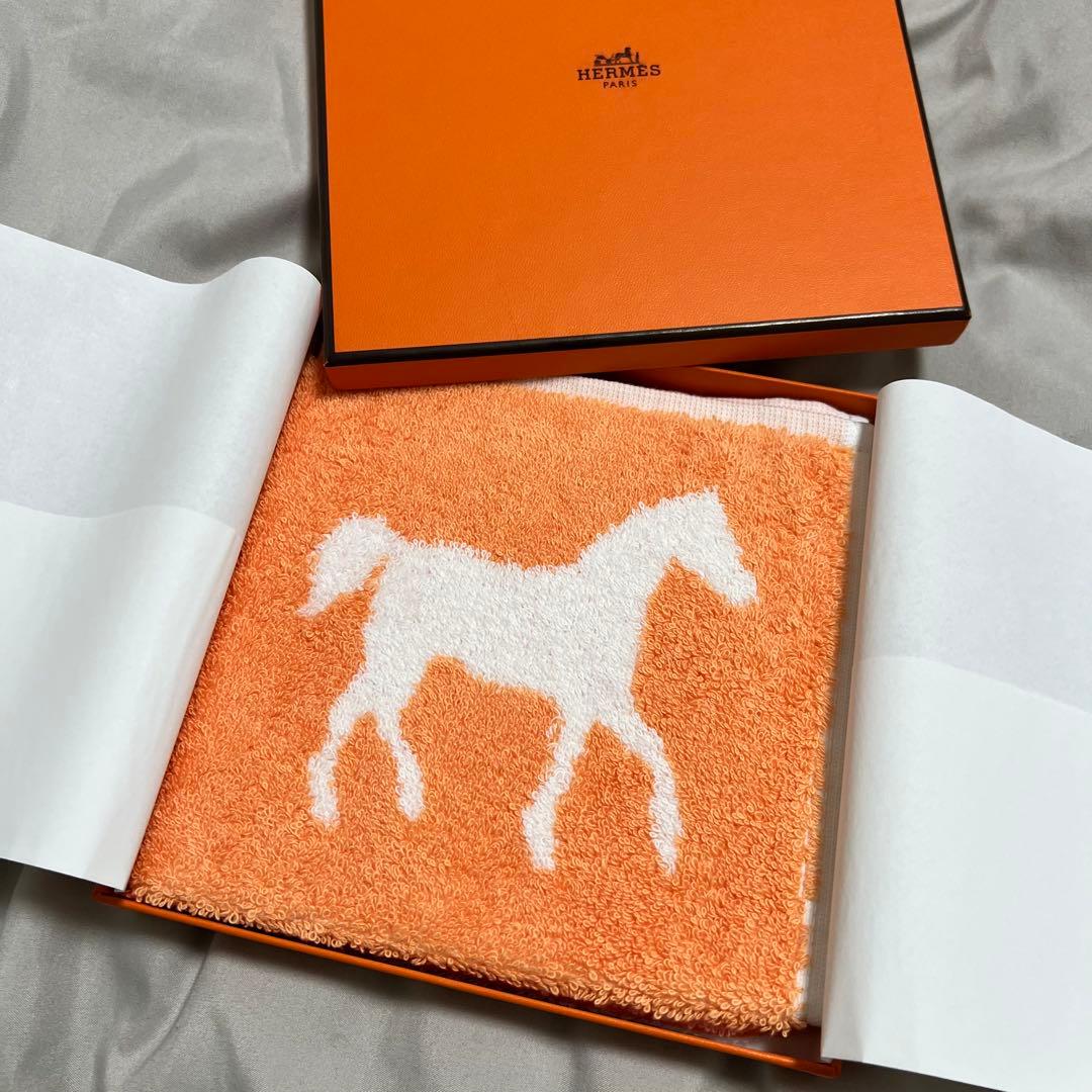 新品未使用タグ付き　HERMES エルメス オレンジ 馬シルエット タオル