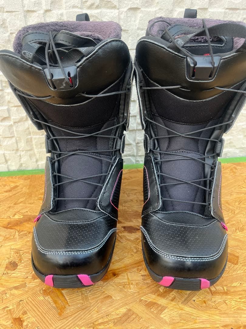 最終価格！サロモン　PEARL 24cm