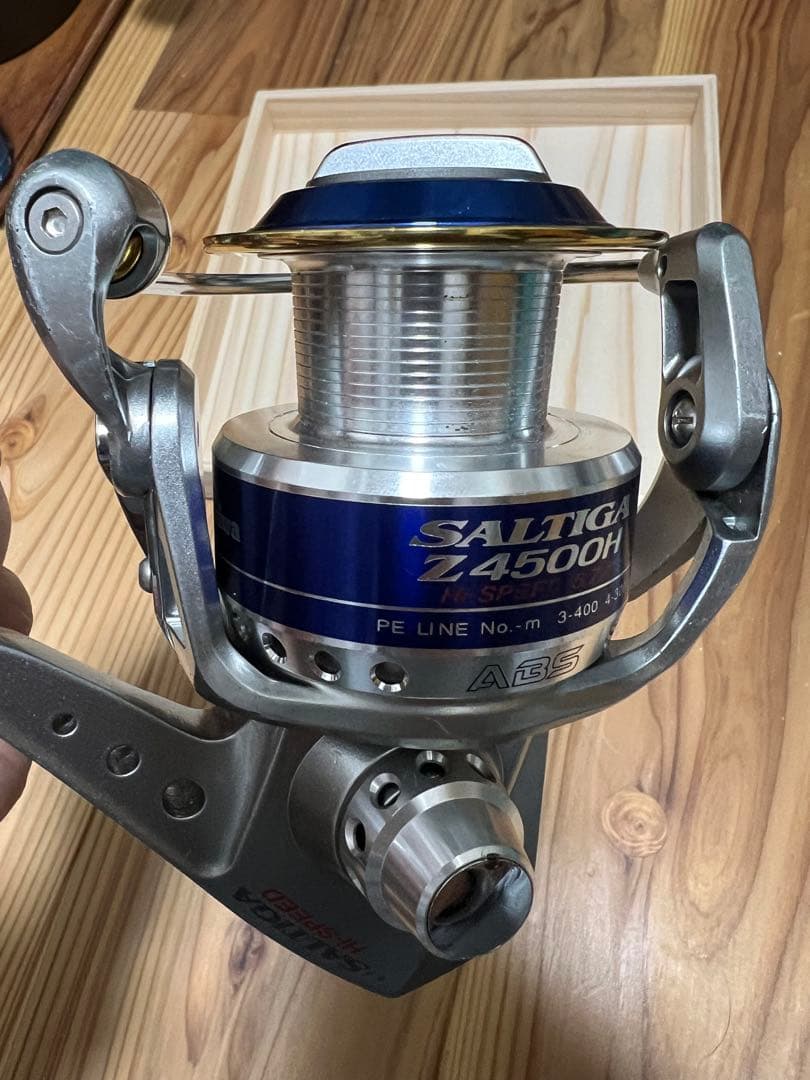 ダイワ　ソルティガZ 4500H スペアスプール付