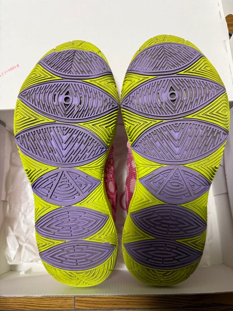 Nike Kyrie 5 “スポンジ・ボブ（パトリック）