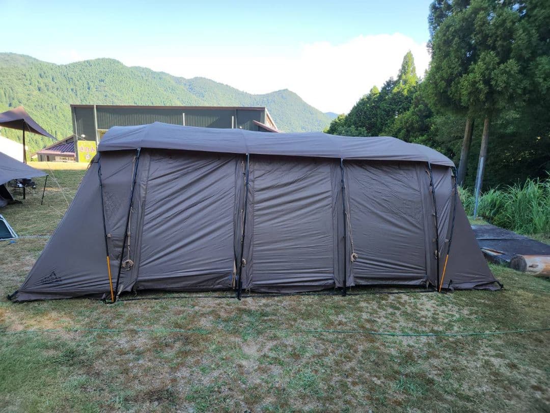 定価15万 タラスブルバ グラム キャタピラー 2ルーム シェルター