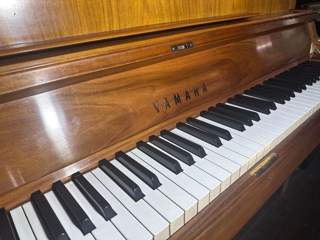 【特価セール】YAMAHA W101 アップライトピアノ