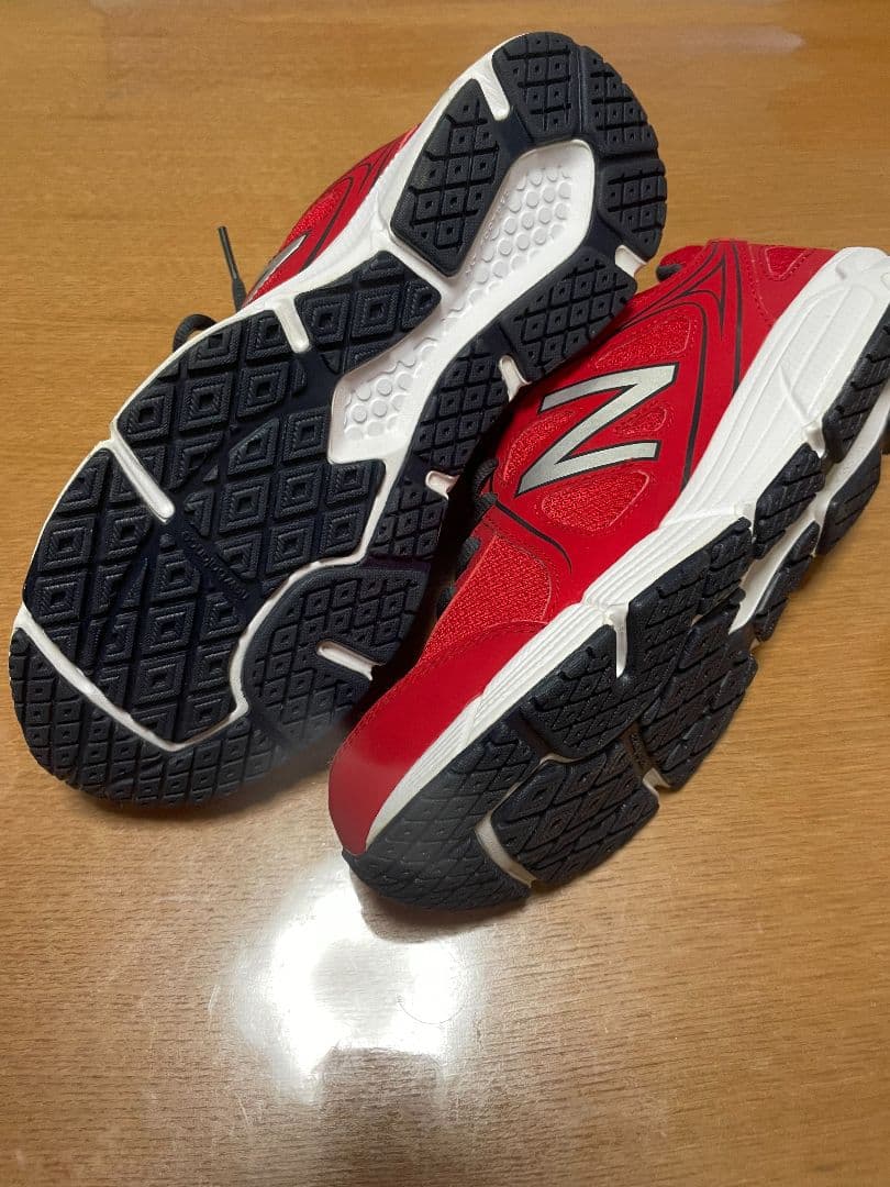 New Balance ランニングシューズ レッド/グレー M390 2E