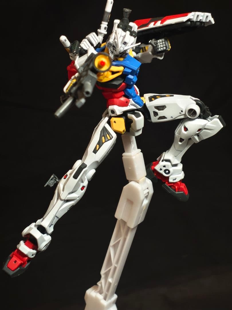 白いガンダム ジークアクス guuuuuux ガンダム シャア HG ガンプラ