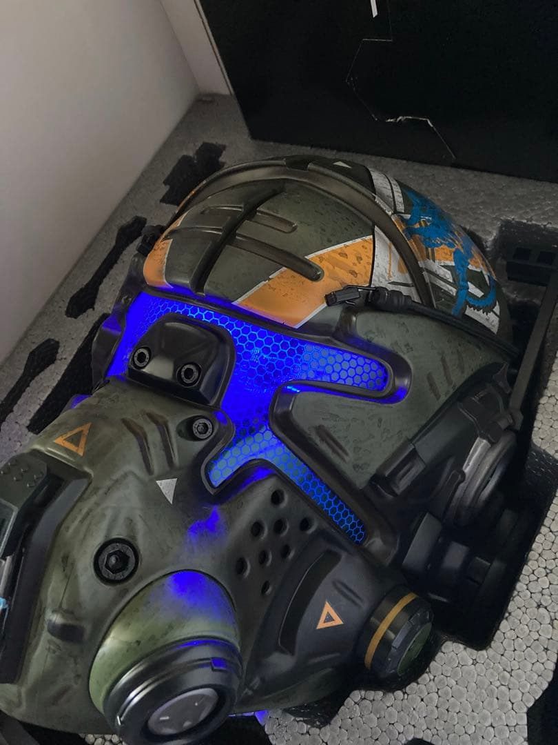 【絶版・貴重品】タイタンフォール2 コレクターズエディション　欠品無し完動品