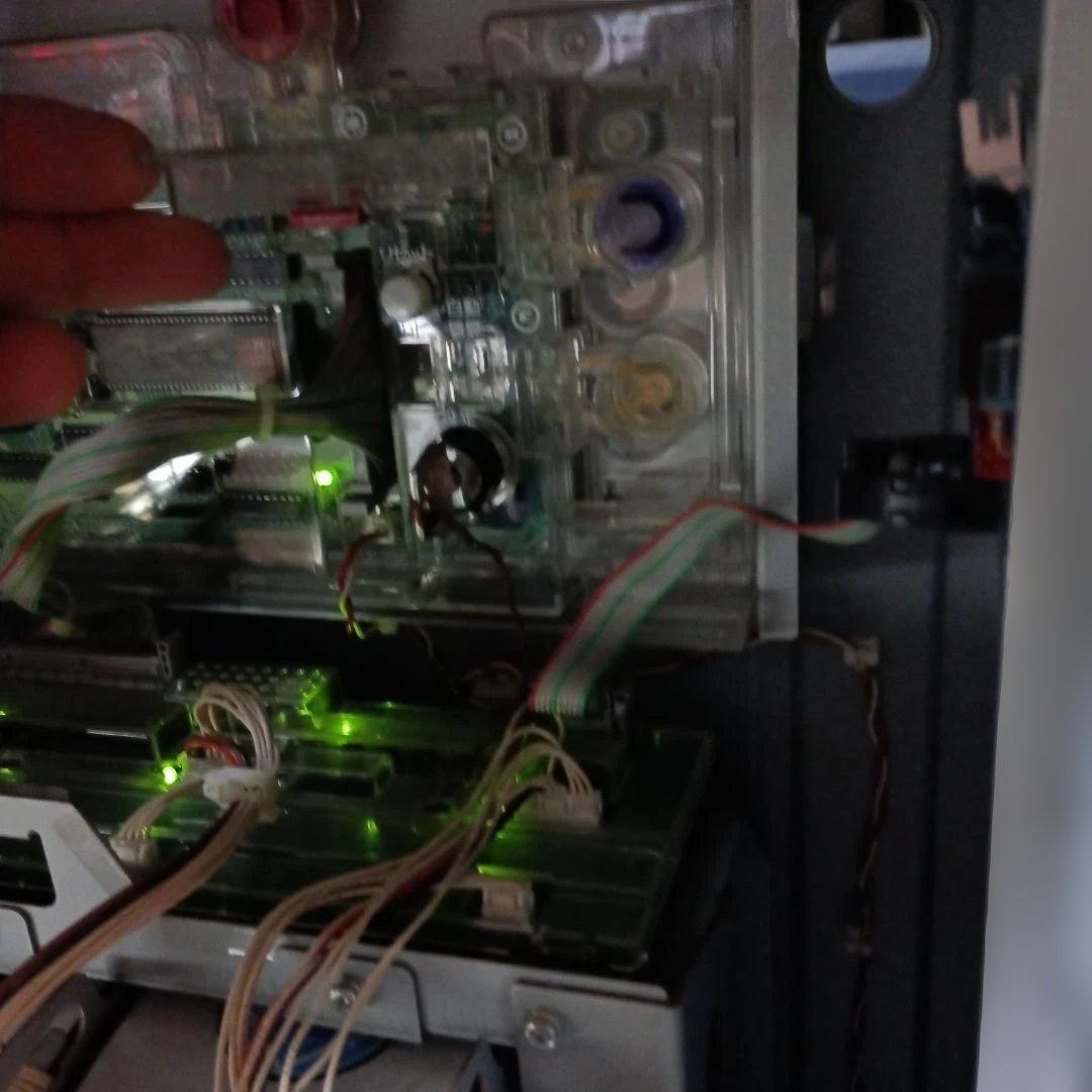 パチスロ　実機　ブラックラグーン　メダル使用