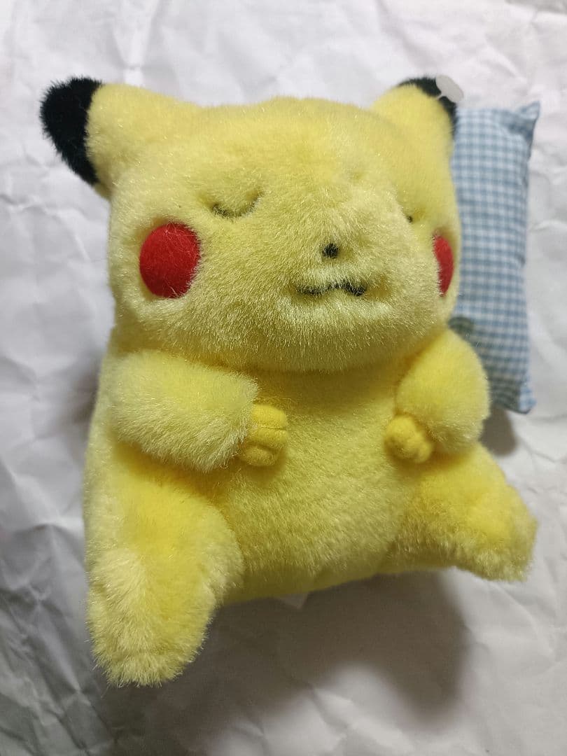 初期　ピカチュウ　ぬいぐるみ