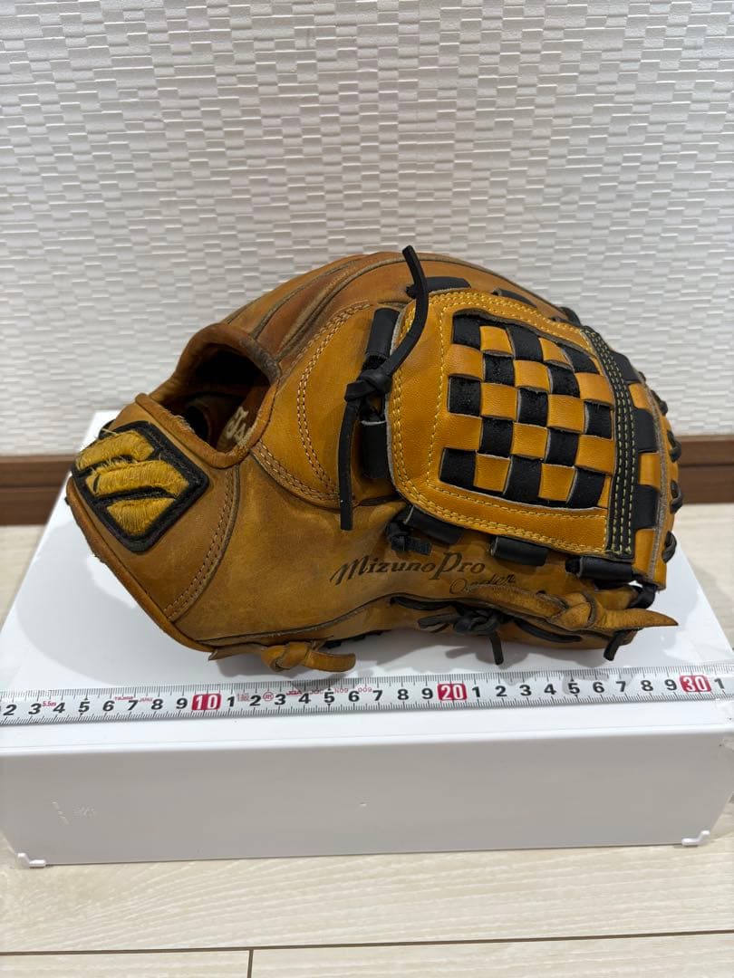 【ミズノプロ　ビッグM】硬式オーダー　内野手用 ウエブ、紐、グリス交換済