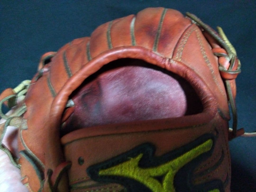 ミズノプロ　グローブ　硬式内野手用　レッド　即戦力　グラブ