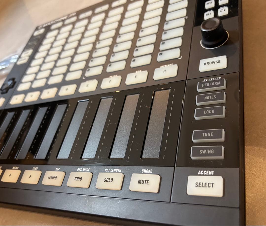【美品】Native Instruments MASCHINE JAM