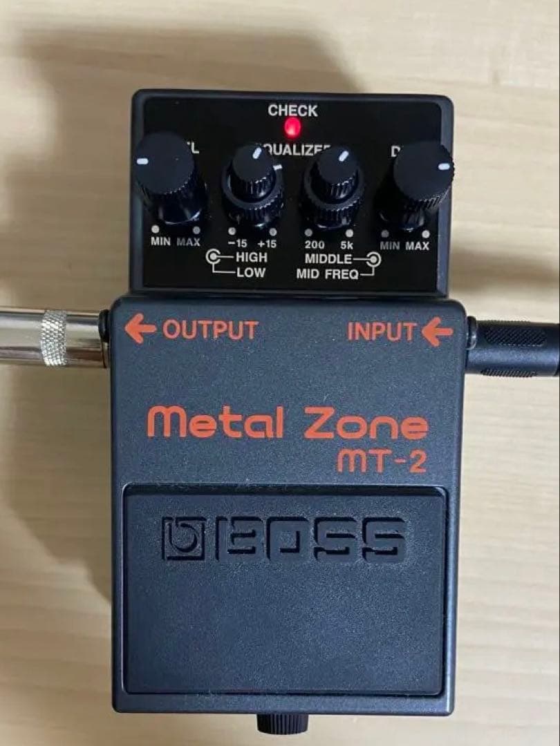 BOSS l Zone MT-2 ギターエフェクター/ボックスあり