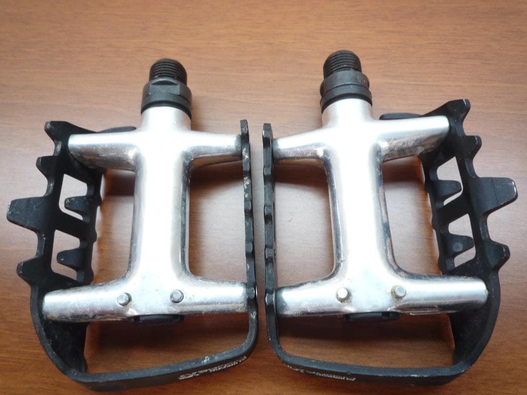 Shimano DEORE XT PD-M735 ペダル