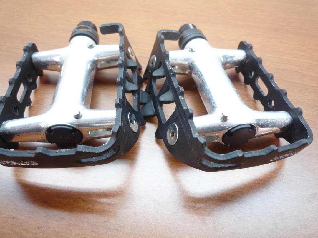 Shimano DEORE XT PD-M735 ペダル