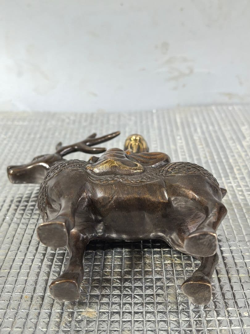 銅製 指鹿仙人 リビング 玄関 書斎お 茶台 開運 風水 招財 置物 工芸品