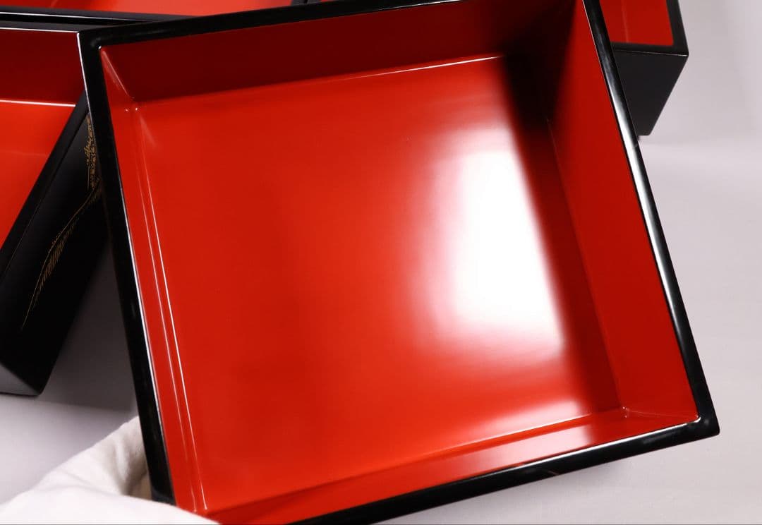 輪島塗 森漆器店 沈金 丸に蔦家紋 松竹梅 五段重箱 黒 朱 木製【MB57】