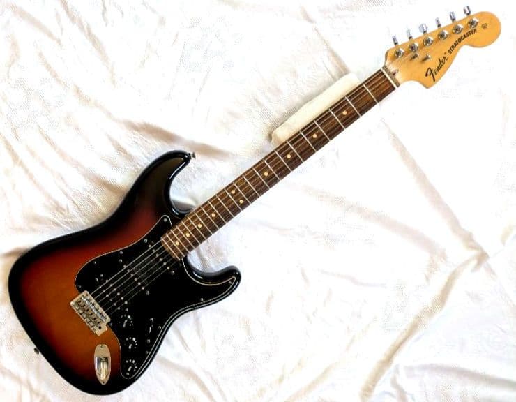 専用 Fender USA American Special Strat