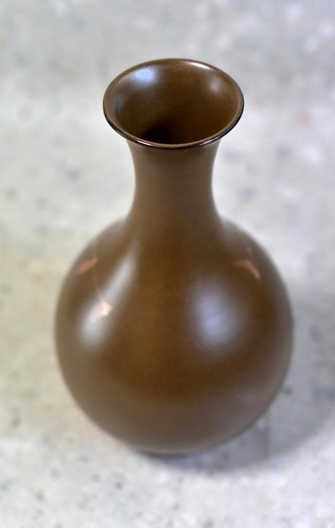 佐渡、伊藤赤水作　花入れ　無名異焼　人間国宝　共箱