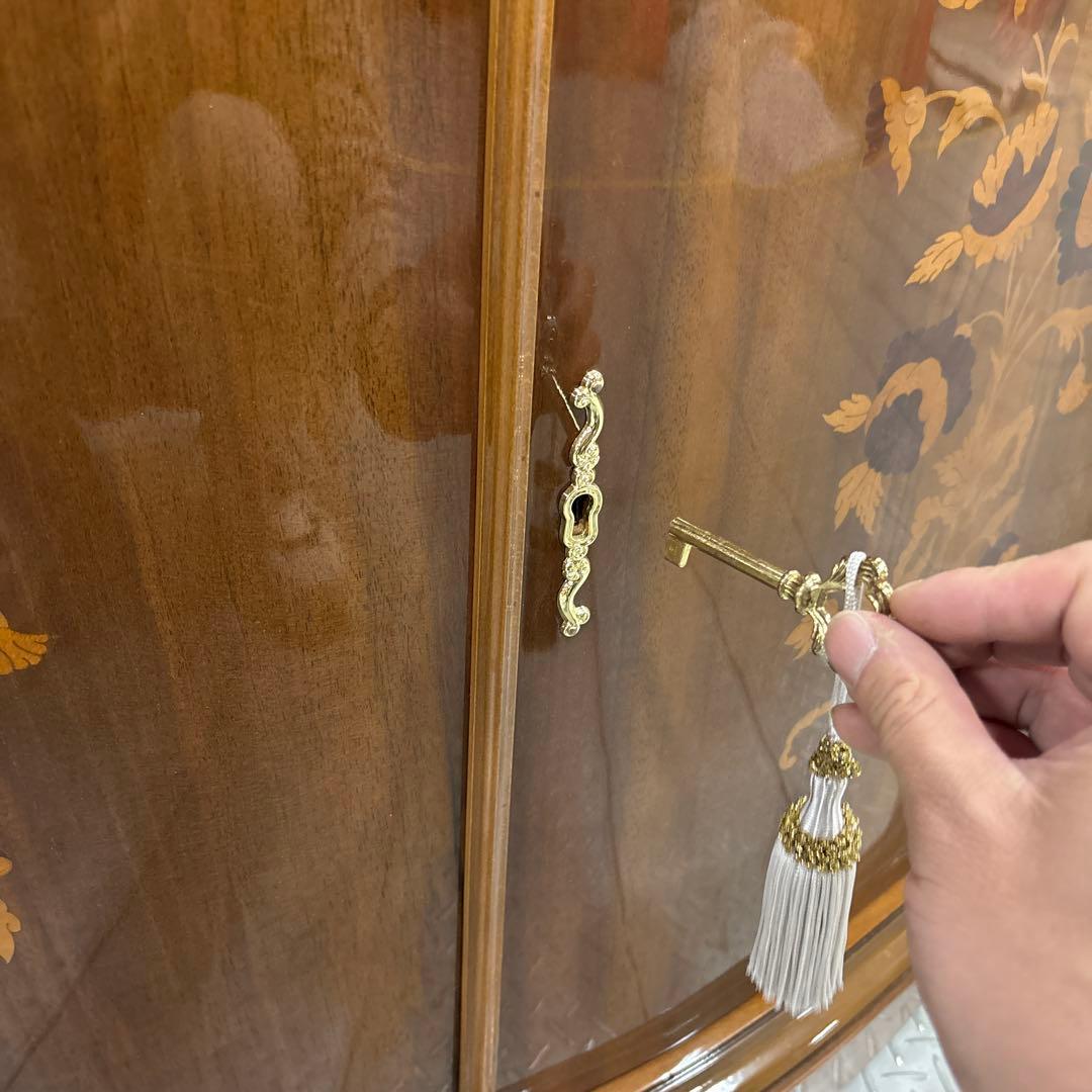 クラシック木製キャビネット