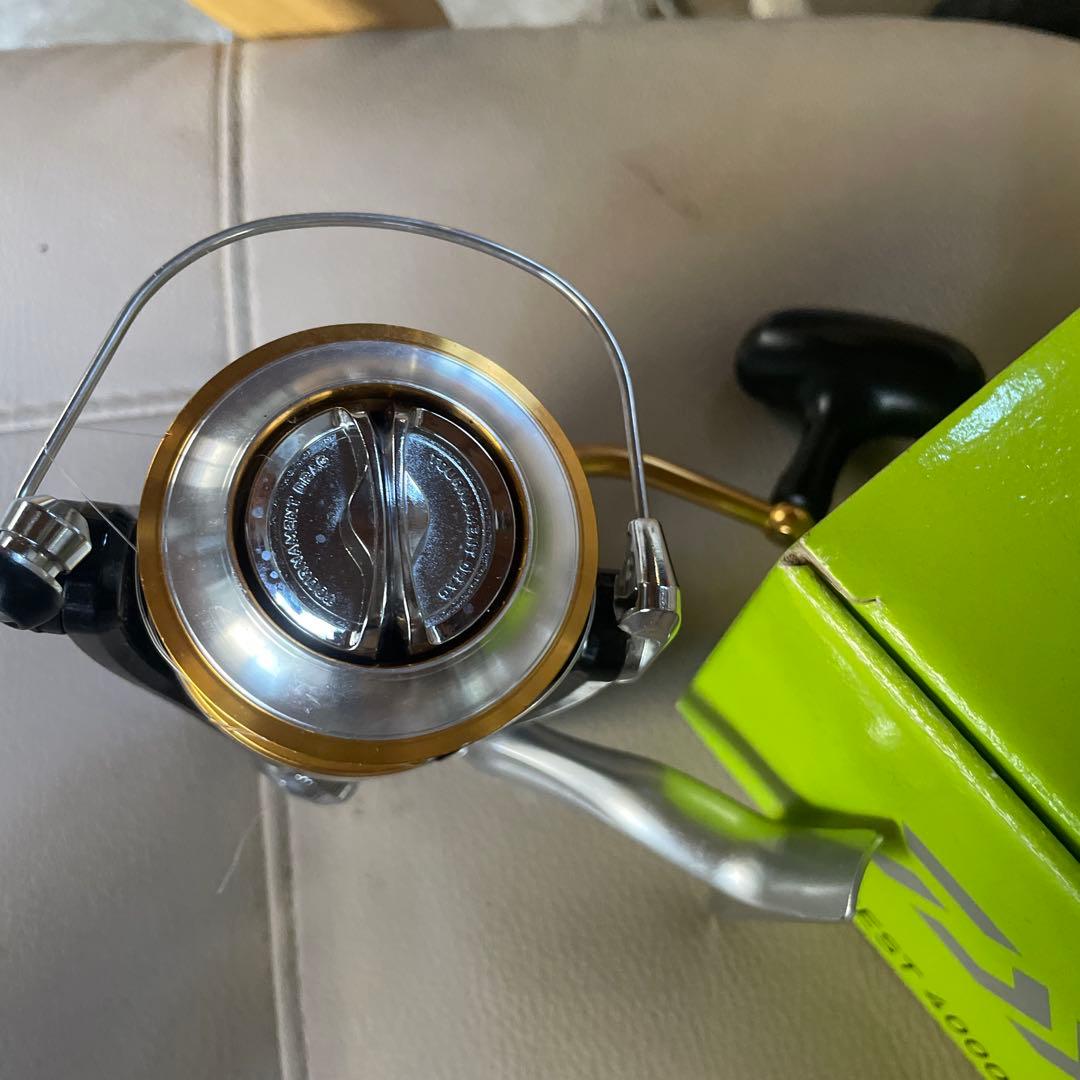 Daiwa Crest 4000 フィッシングリール　16crest