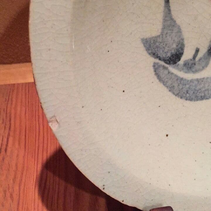 【珍品?】白地花図皿（キズあり）