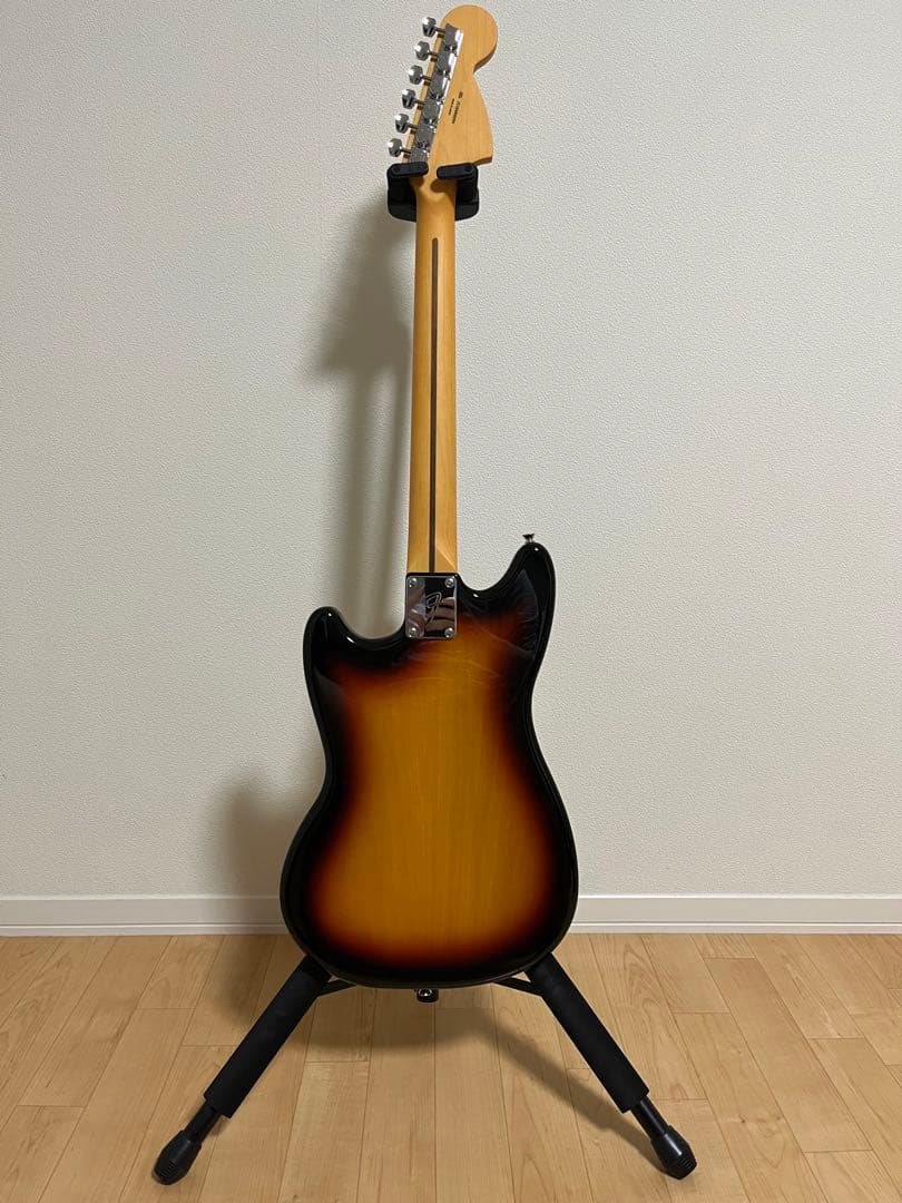 ギター Fender Mustang Limited Run Reverse Head