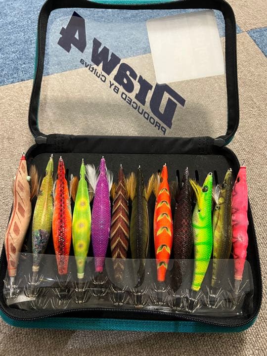 エギ  ルアー24個　ケース付き