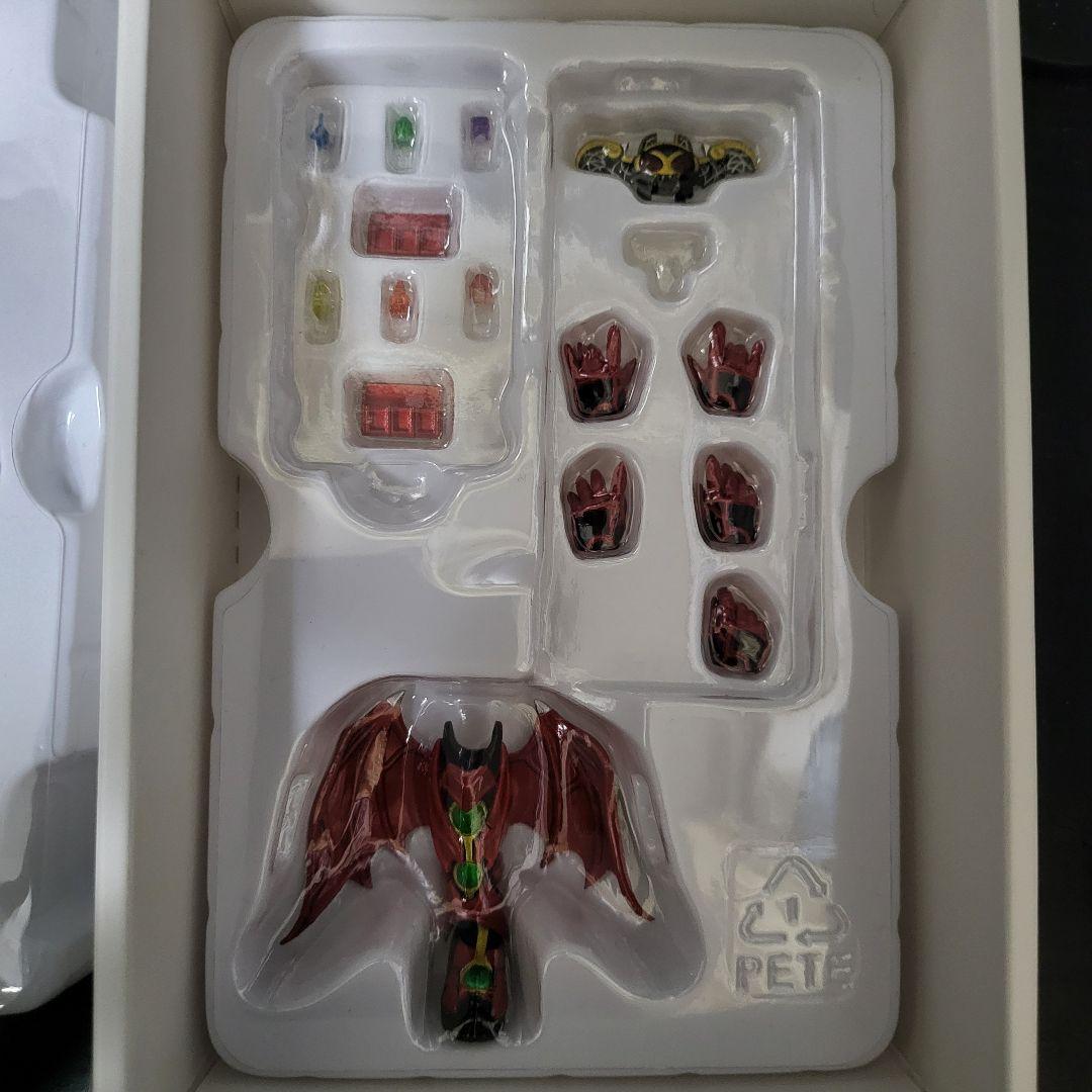 真骨彫　仮面ライダーキバ