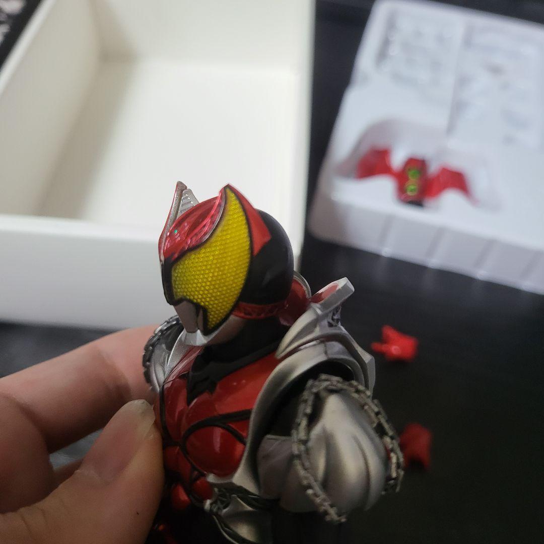 真骨彫　仮面ライダーキバ