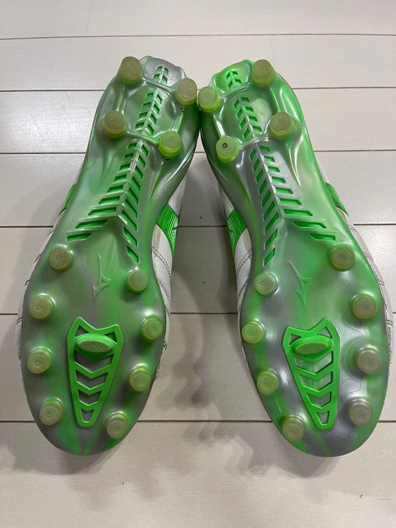 【MIZUNO】MORELIA NEO IV JAPAN グリーン