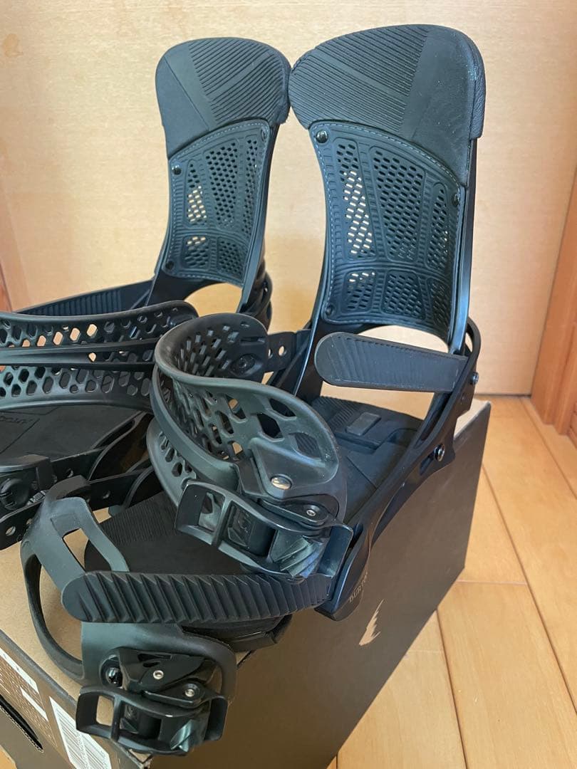 Burton MALAVITA RE:FLEXブラック18 19モデル Mサイズ