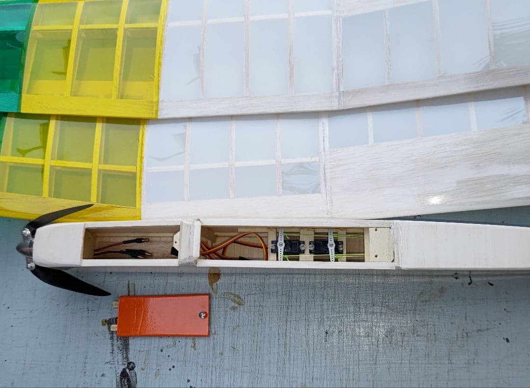 ラジコン飛行機（モーターグライダー）