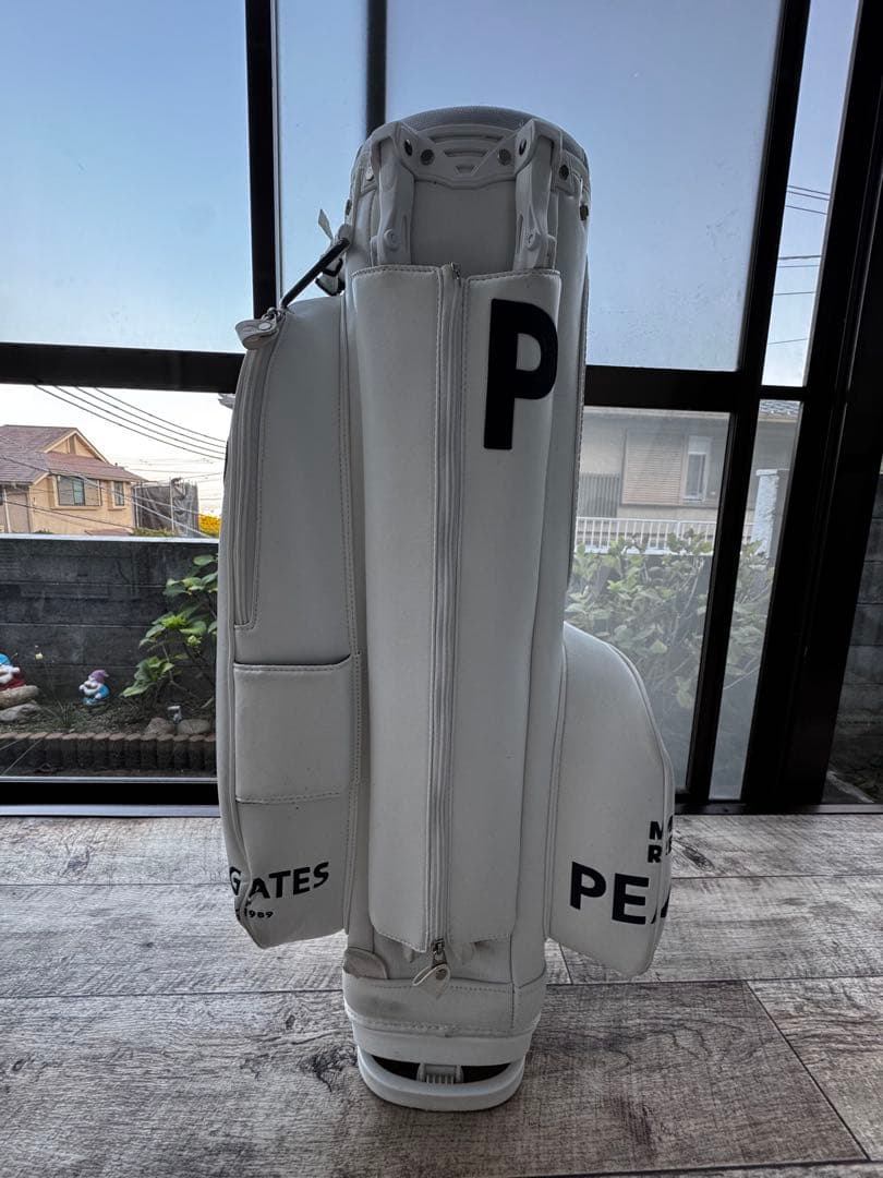 PEARLY GATES ホワイトキャディバッグ
