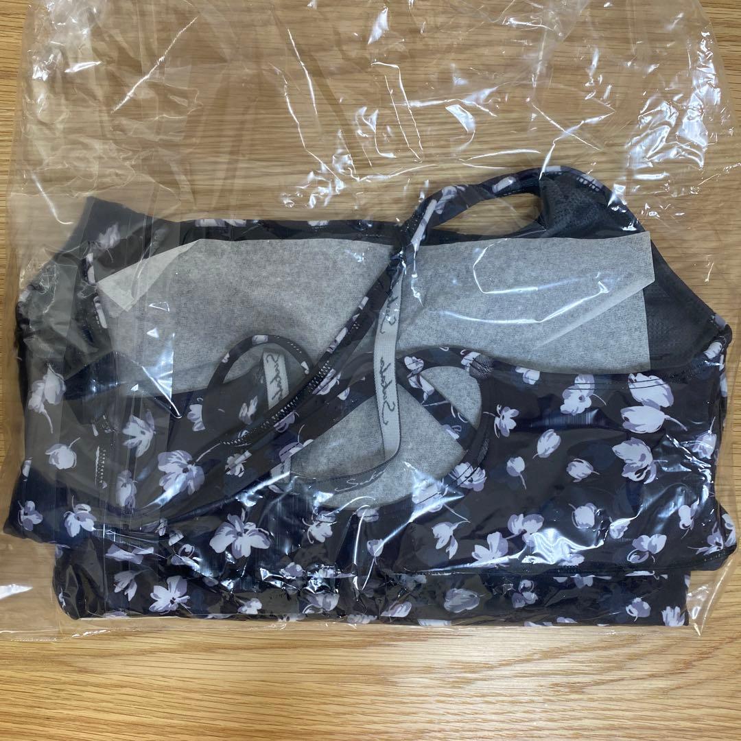 ⭐︎新品未使用⭐︎【SUKALA】ベーシックロゴブラトップ　Sサイズ