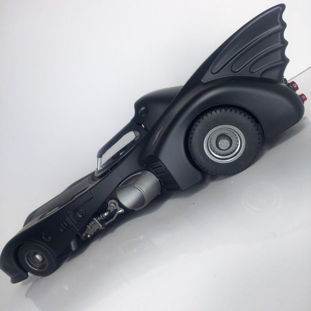 〓1/18スケール〓1989 バットモービル 金属製ダイキャストモデルミニカー