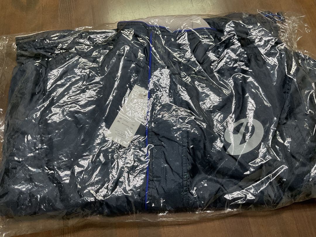 中日ドラゴンズ ウインドブレーカー 名古屋ドーム5周年記念 シーズンシート特典