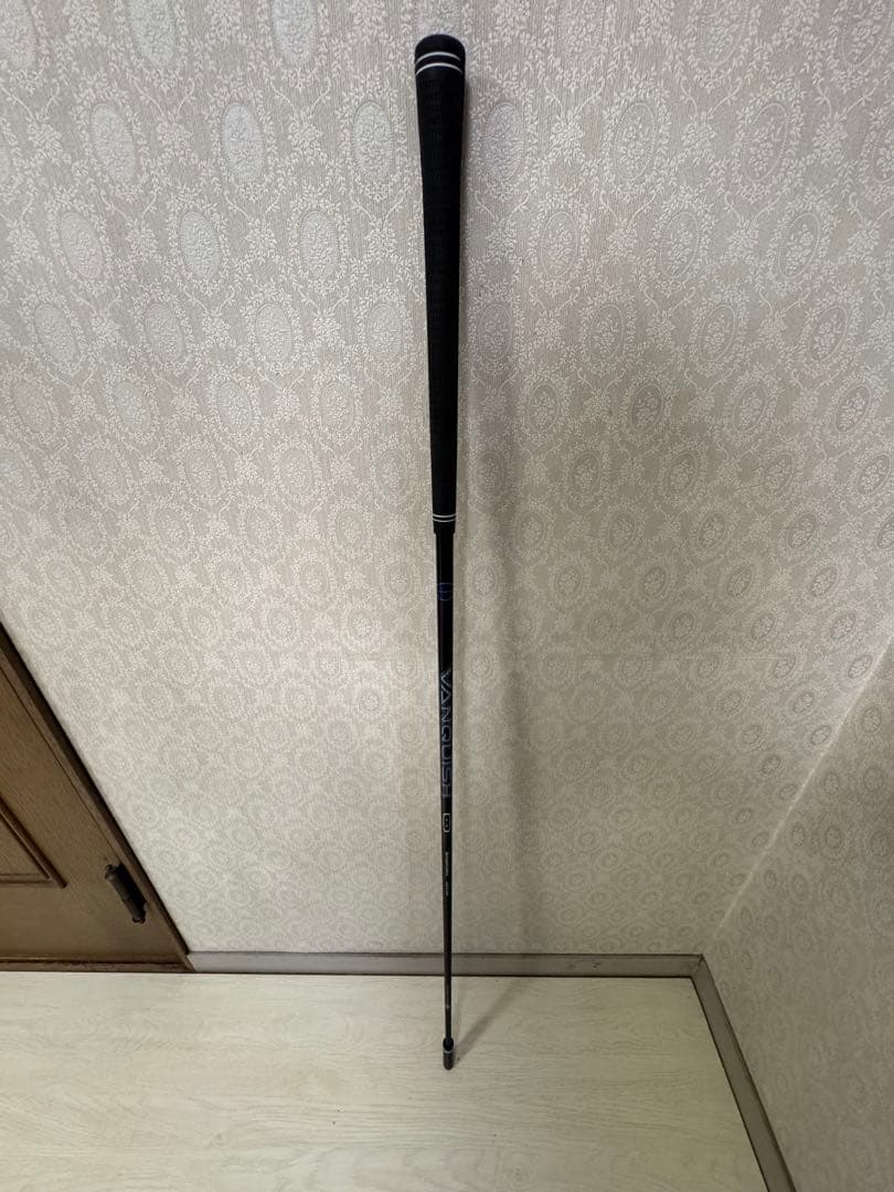 VANQUISH ドライバー　3 R バンキッシュ テーラーメイドスリーブ付