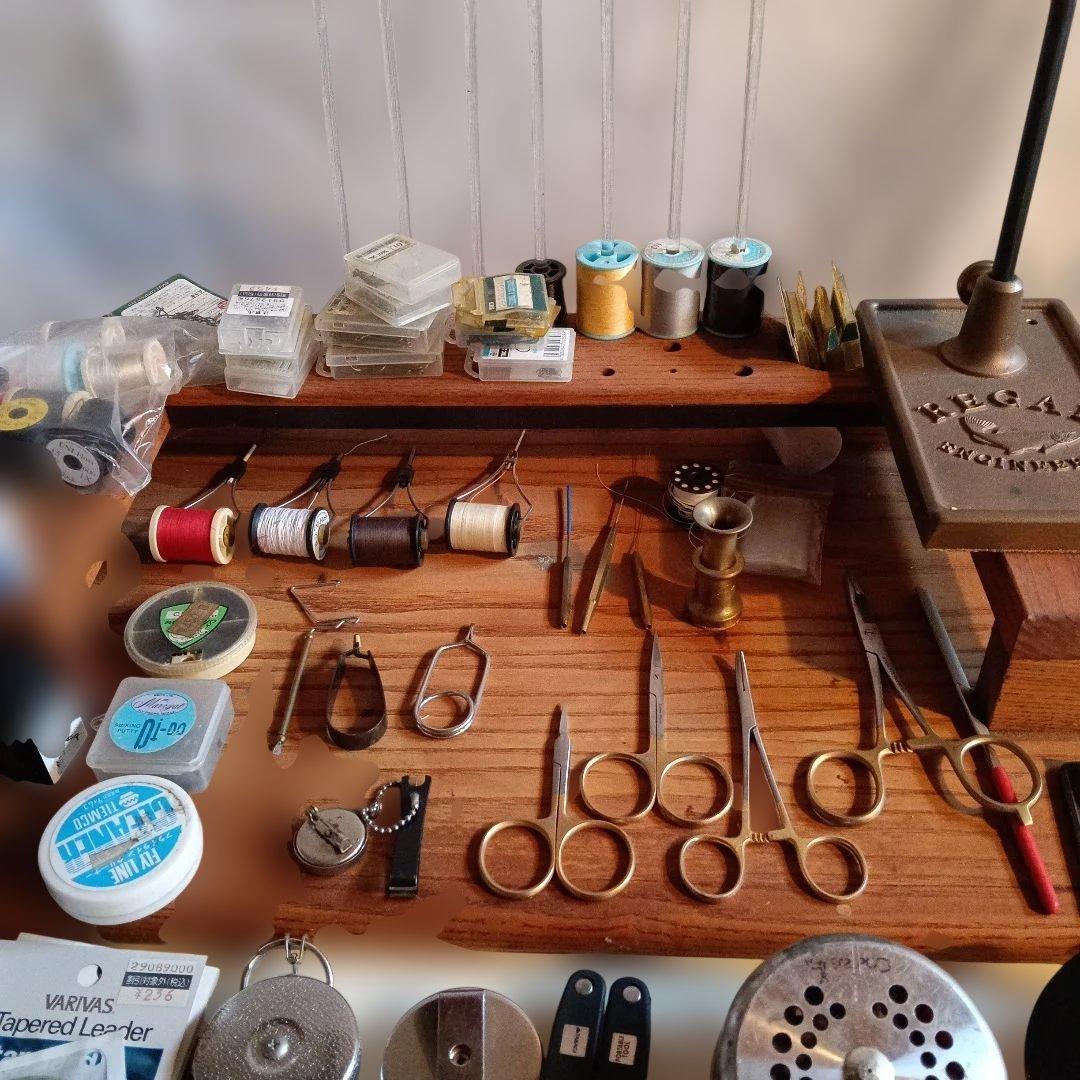 37.フライフィッシング作業台セット