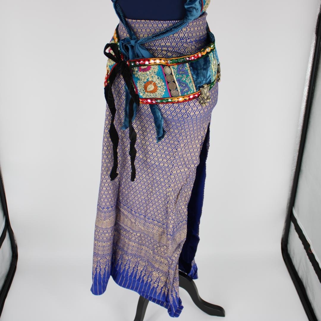 【トベリーダンス用オリエンタル衣装】装飾付き ブルーベロア生地 上下セット