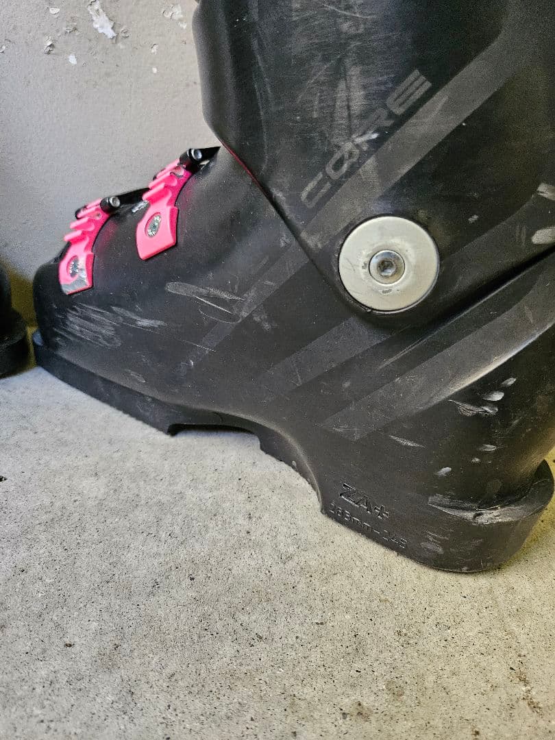 ロシニョール スキーブーツ　ヴィラージュ130　ZA+