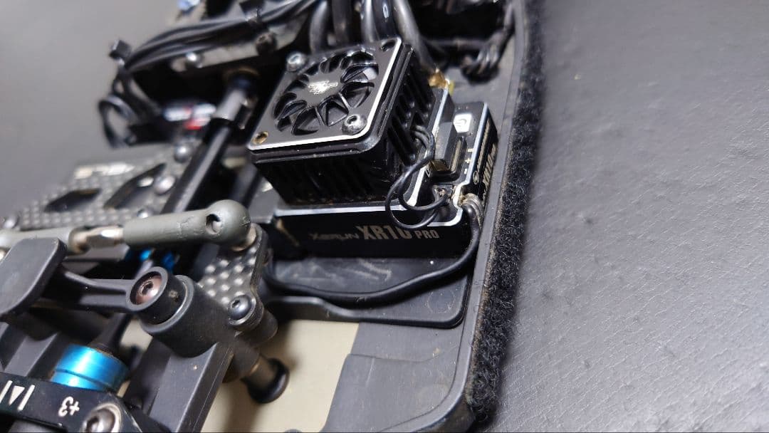 [こー]アソシエイテッドB74.1Dメカ付き車体