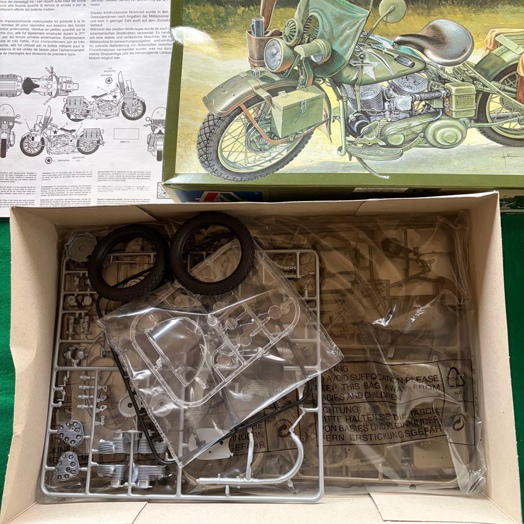 ITALERI イタレリ 1/9 U.S. WWII Motorcycle