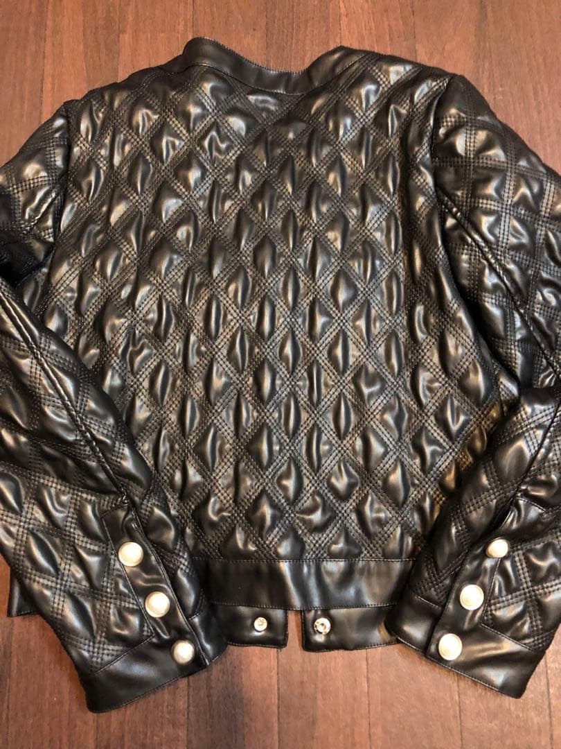 ライダース　中綿　CHANEL ノベルティ　ジャケット　右ポケ上パール一個無し