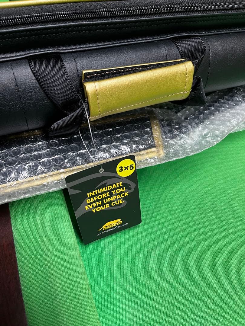 プレデター30周年記念　3×5キューケースゴールド